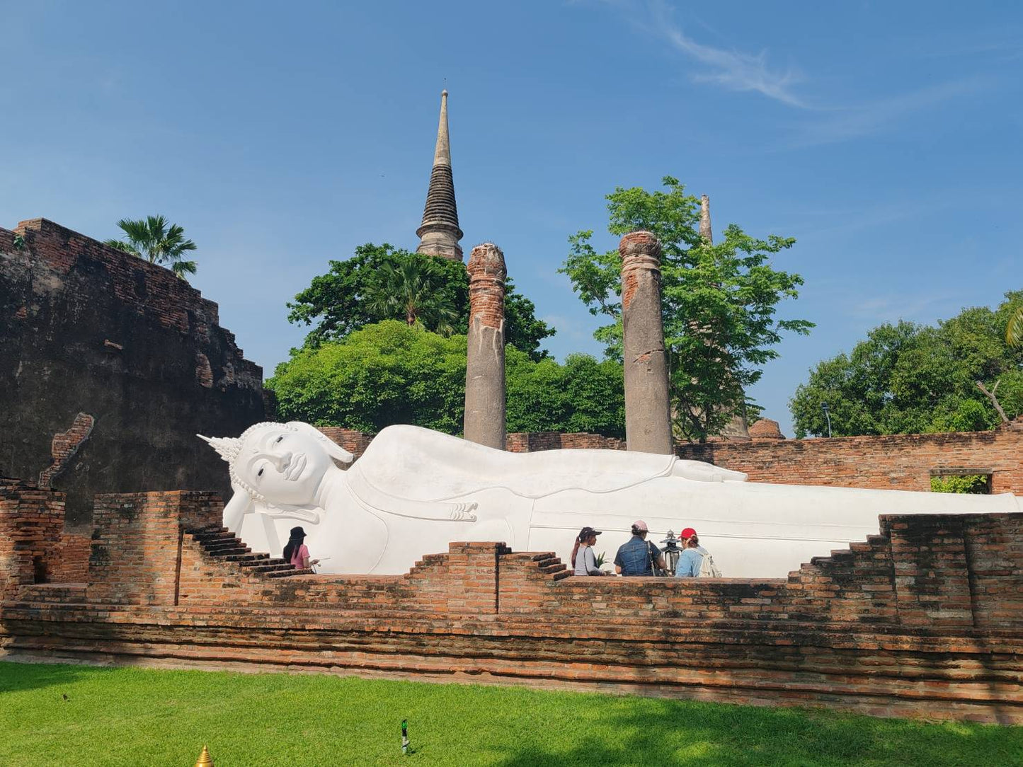 ๐๐ HD004: Ayutthaya Awaits: Timeless Temples & Majestic Elephant Journeys ๐๐