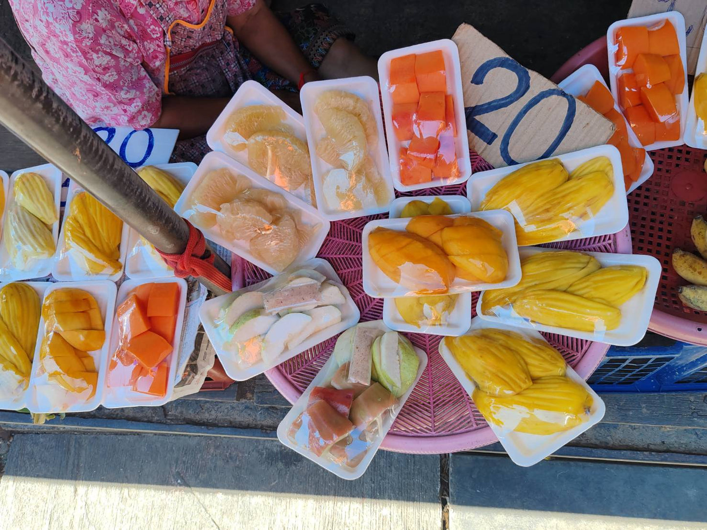 🌴 FD002: Join Our One-Day Cultural Adventure! Damnoen Saduak and Mae Klong Railway Market