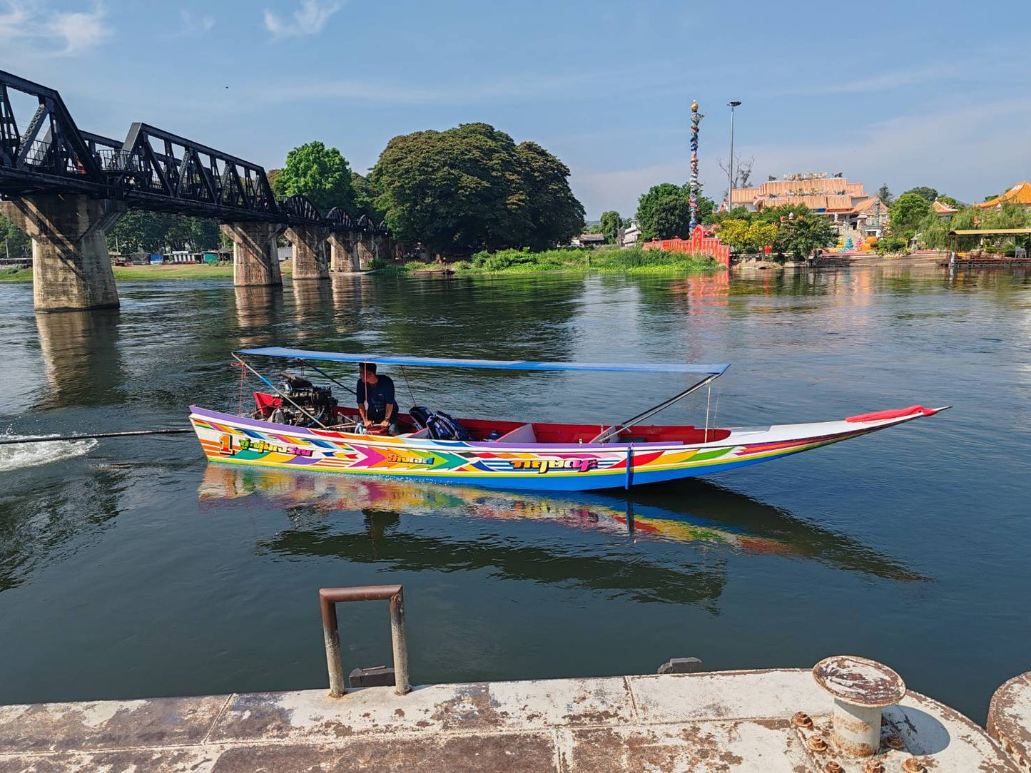 🌿 FD001: L'avventura ti aspetta a Kanchanaburi! 🚐🚤🚂