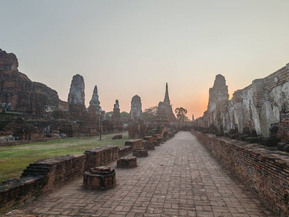 🌟 HD006: Highlights of the Ayutthaya Temple & Dinner Light-Up Tour 🌟