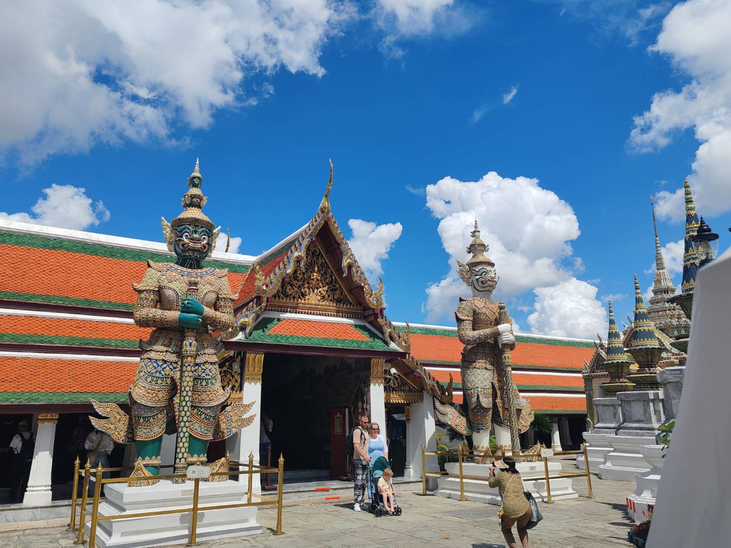 🌟HD001: Hearts of Gold: Bangkok’s Iconic Temples Tour🌟